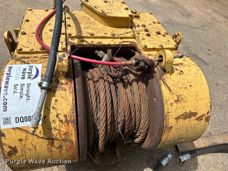 image for item DQ0830 Caterpillar 53  dozer winch