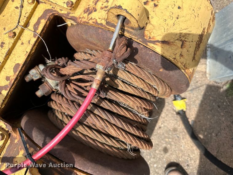 image for item DQ0830 Caterpillar 53  dozer winch