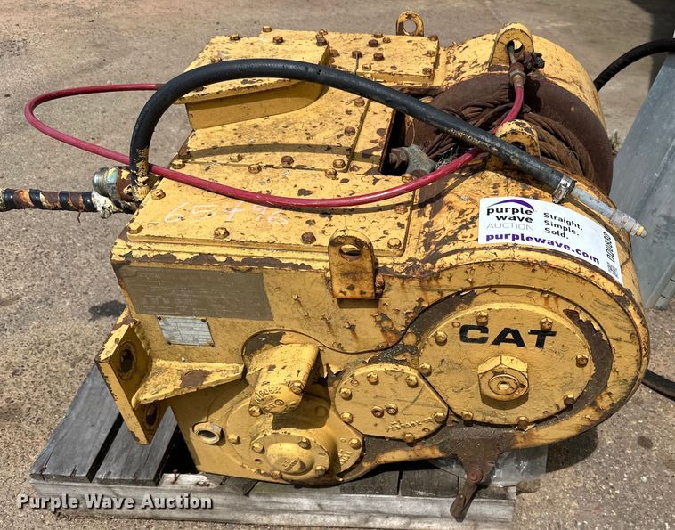 image for item DQ0830 Caterpillar 53  dozer winch