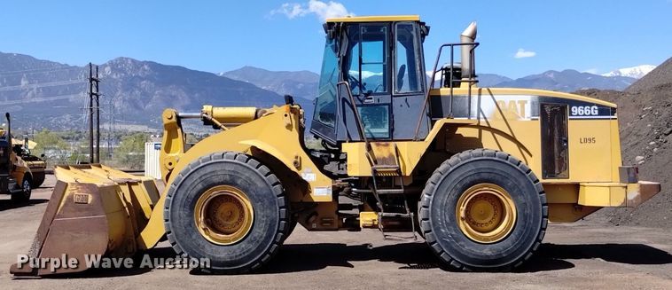 image for item DQ6081 1999 Caterpillar 966G wheel loader