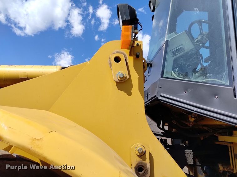 image for item DQ6081 1999 Caterpillar 966G wheel loader