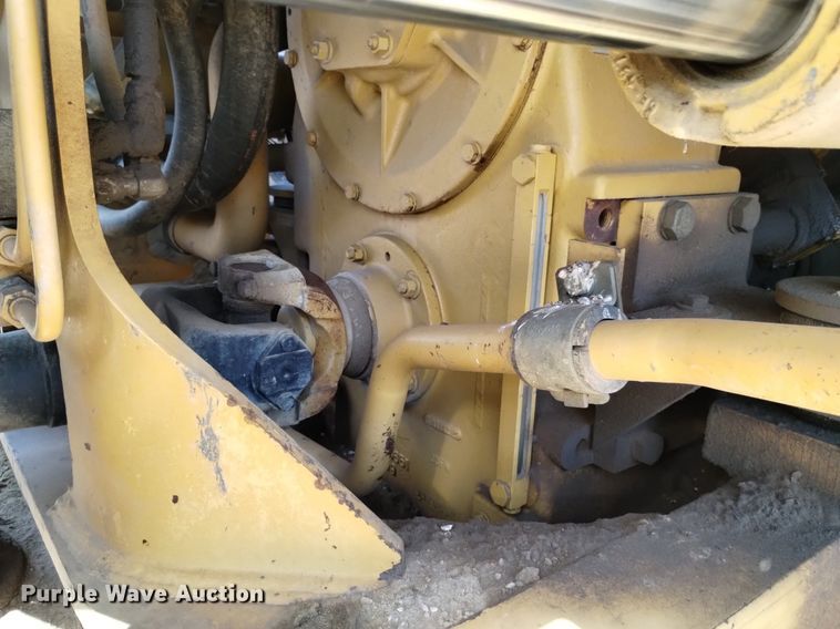 image for item DQ6081 1999 Caterpillar 966G wheel loader