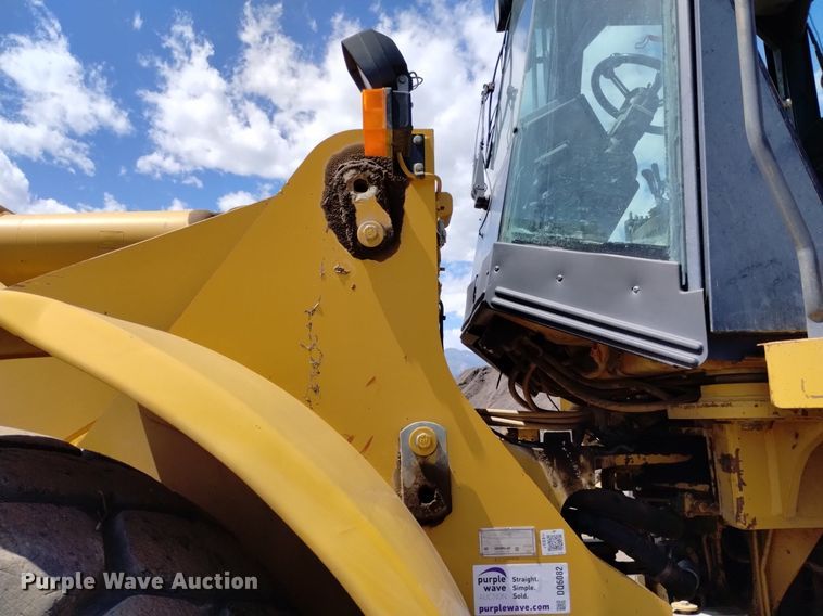 image for item DQ6082 1999 Caterpillar 966G wheel loader