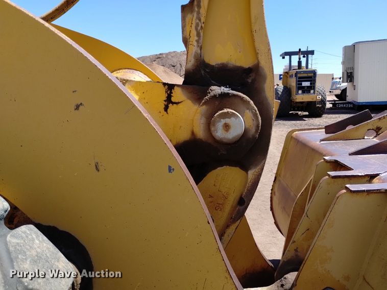 image for item DQ6082 1999 Caterpillar 966G wheel loader