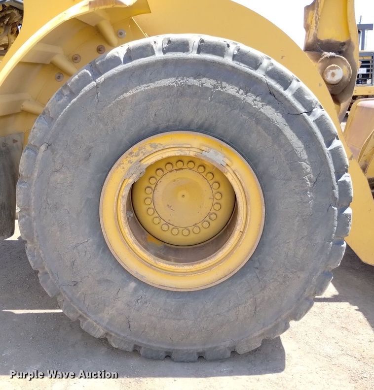 image for item DQ6082 1999 Caterpillar 966G wheel loader