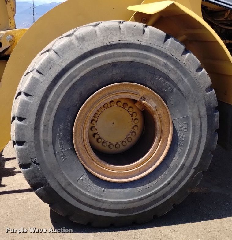 image for item DQ6082 1999 Caterpillar 966G wheel loader