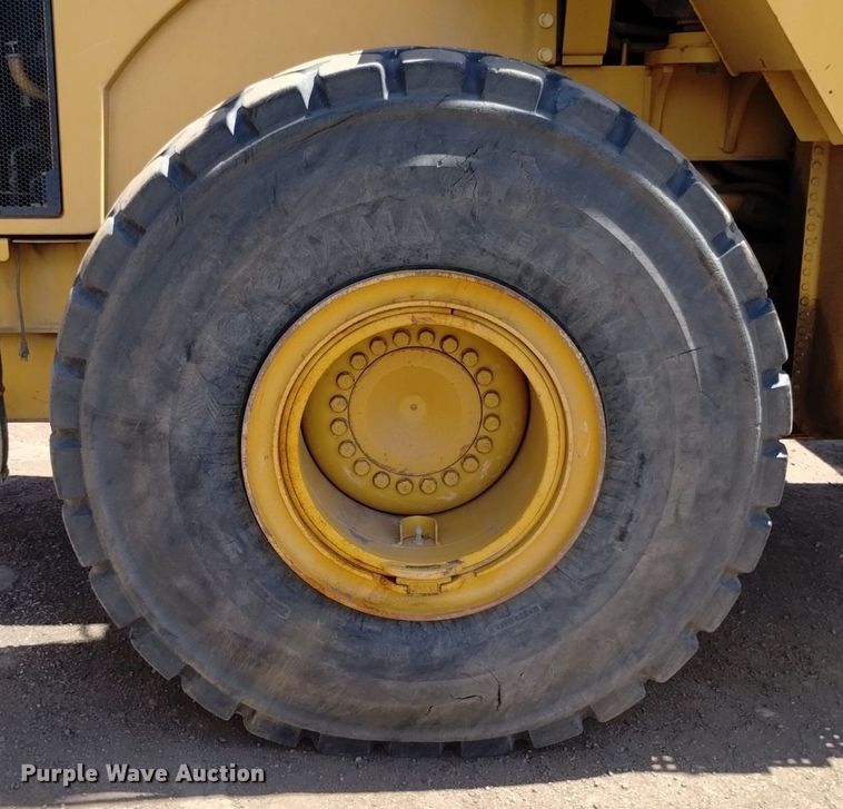 image for item DQ6082 1999 Caterpillar 966G wheel loader