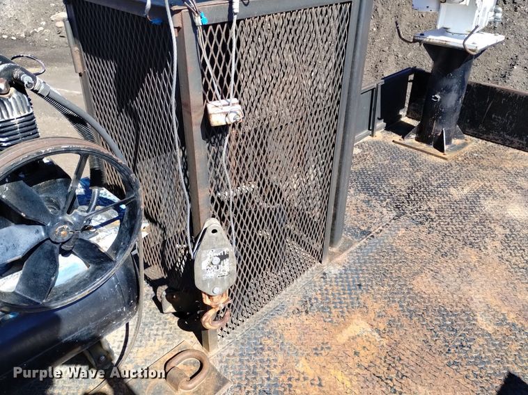 image for item DQ6084 1984 International 1955 flatbed truck