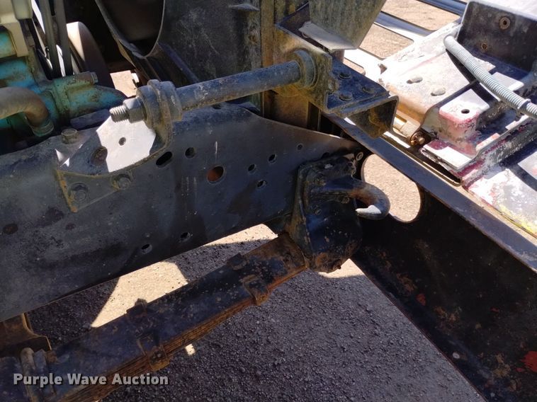 image for item DQ6084 1984 International 1955 flatbed truck