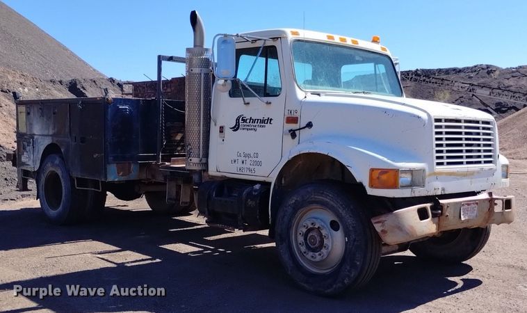 image for item DQ6086 1989 International 4900 utility / service truck