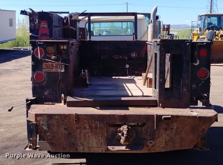 image for item DQ6086 1989 International 4900 utility / service truck