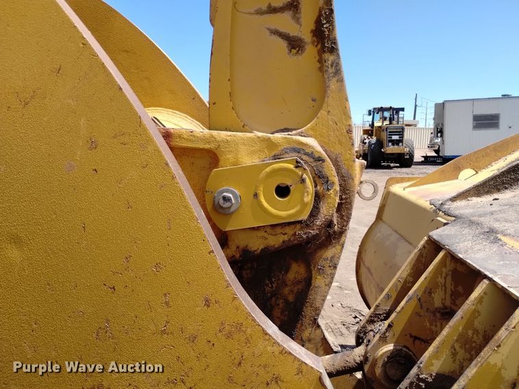 image for item DQ6087 2006 Caterpillar 980H wheel loader