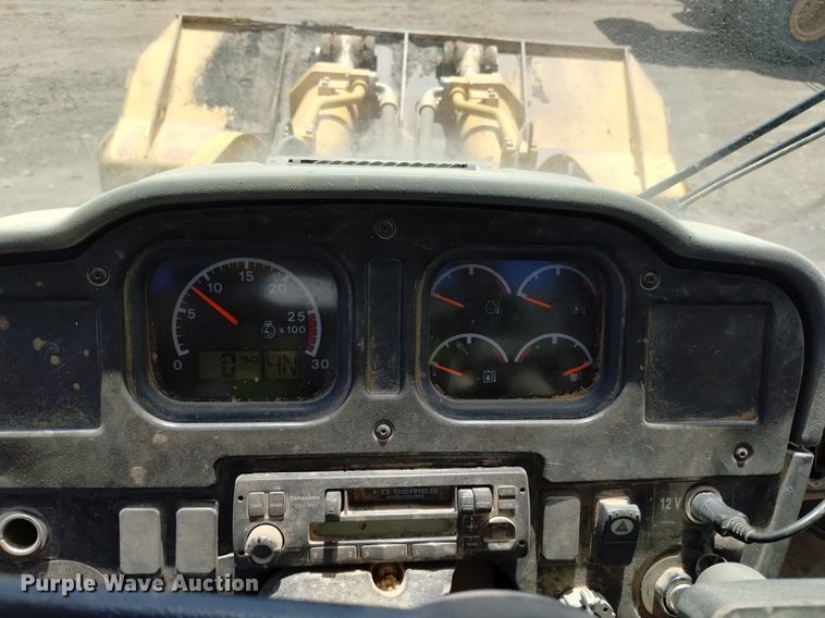 image for item DQ6087 2006 Caterpillar 980H wheel loader