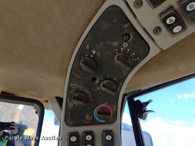 image for item DQ6087 2006 Caterpillar 980H wheel loader