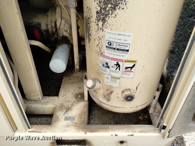 image for item DQ6089 2001 Quincy  QSF125-100 air compressor