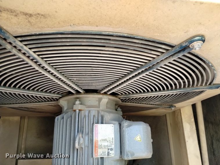 image for item DQ6089 2001 Quincy  QSF125-100 air compressor