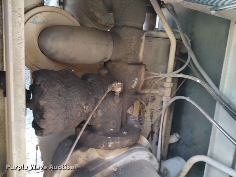 image for item DQ6089 2001 Quincy  QSF125-100 air compressor