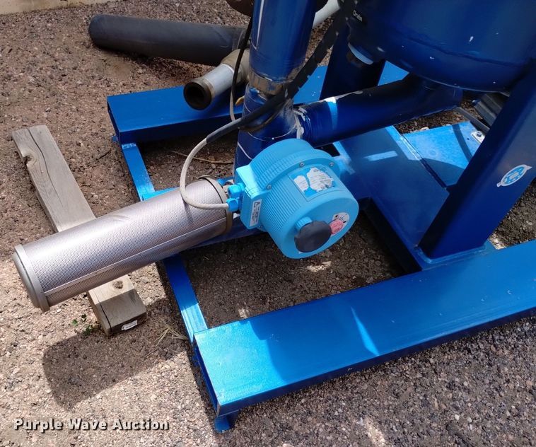 image for item DQ6089 2001 Quincy  QSF125-100 air compressor