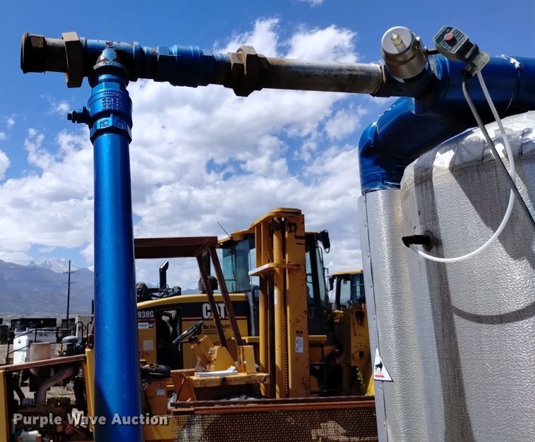 image for item DQ6089 2001 Quincy  QSF125-100 air compressor