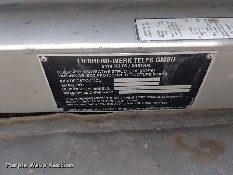 image for item DQ6092 2004 John Deere 1050C dozer