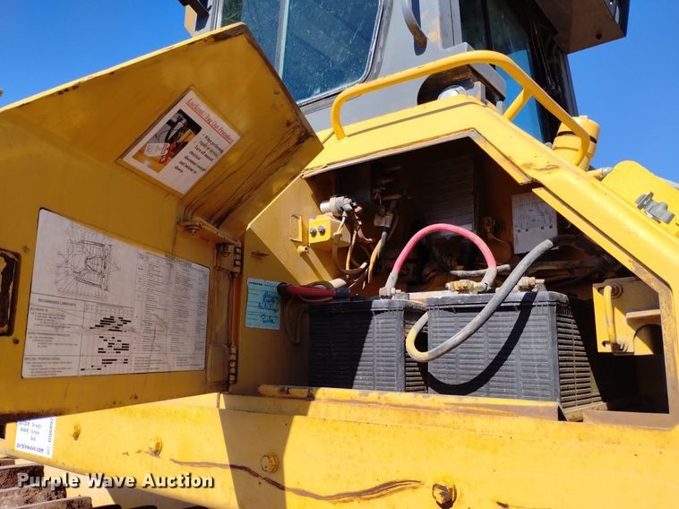 image for item DQ6092 2004 John Deere 1050C dozer