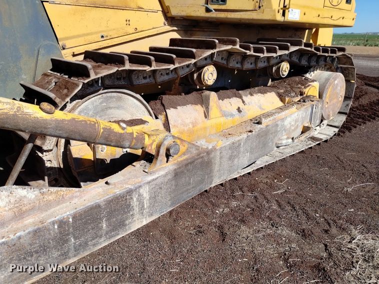 image for item DQ6092 2004 John Deere 1050C dozer