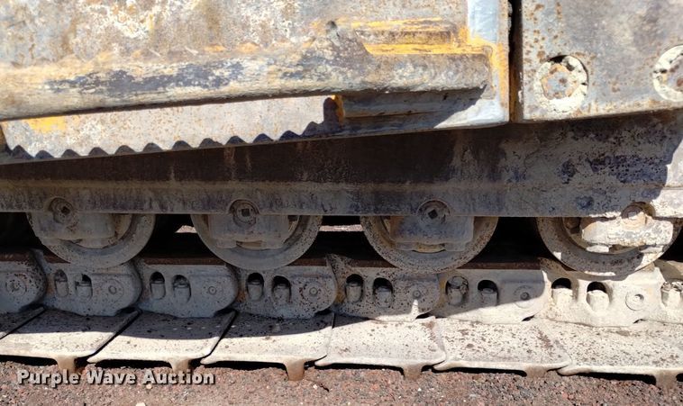 image for item DQ6092 2004 John Deere 1050C dozer