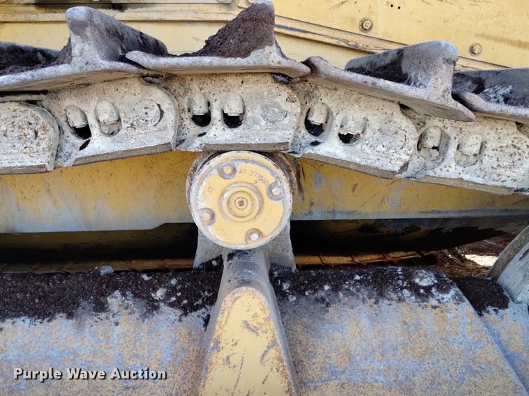 image for item DQ6092 2004 John Deere 1050C dozer