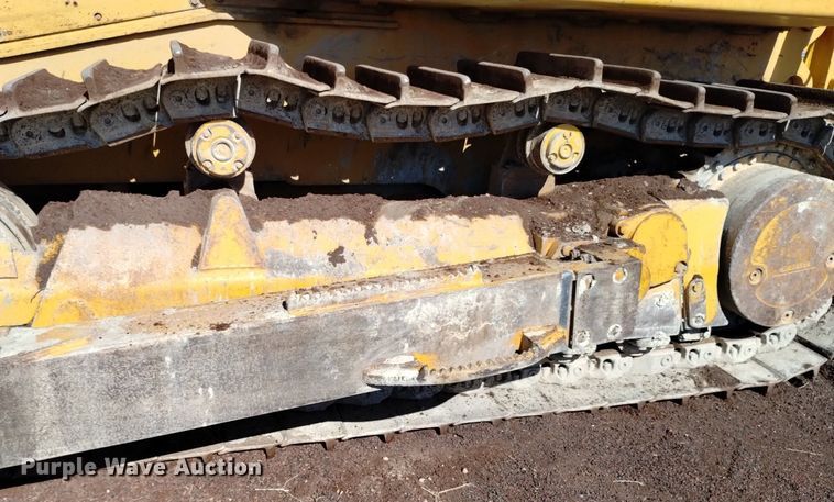 image for item DQ6092 2004 John Deere 1050C dozer