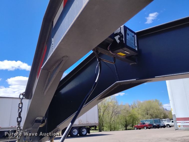 image for item DQ6103 2022 Traxx equipment trailer