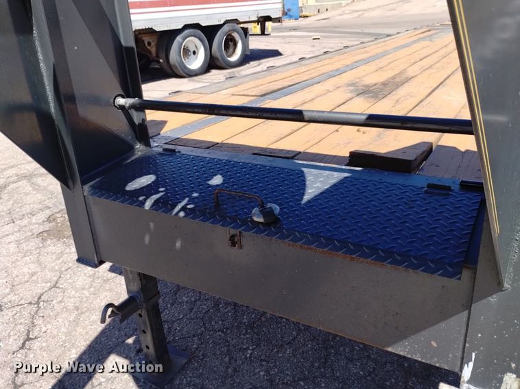 image for item DQ6103 2022 Traxx equipment trailer