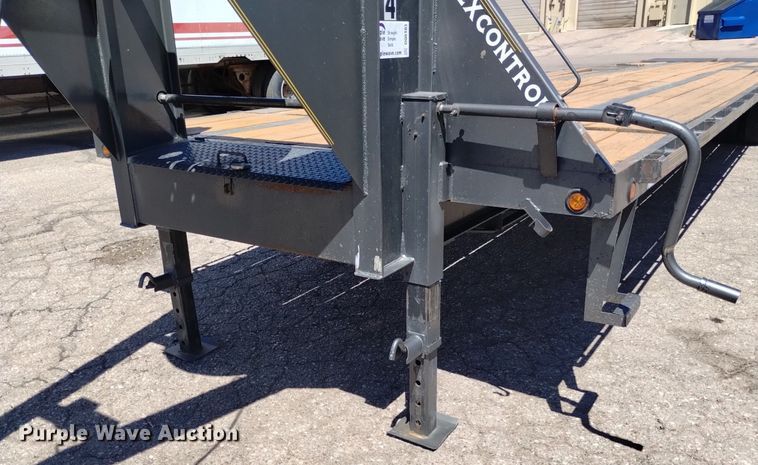 image for item DQ6103 2022 Traxx equipment trailer