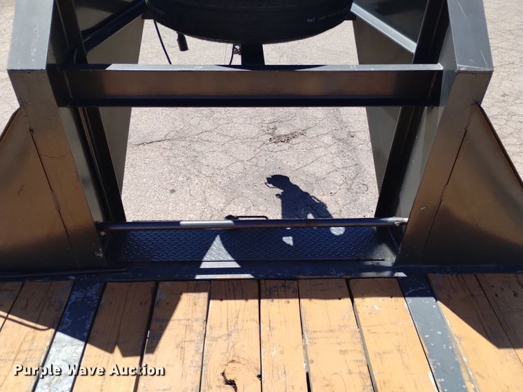 image for item DQ6103 2022 Traxx equipment trailer