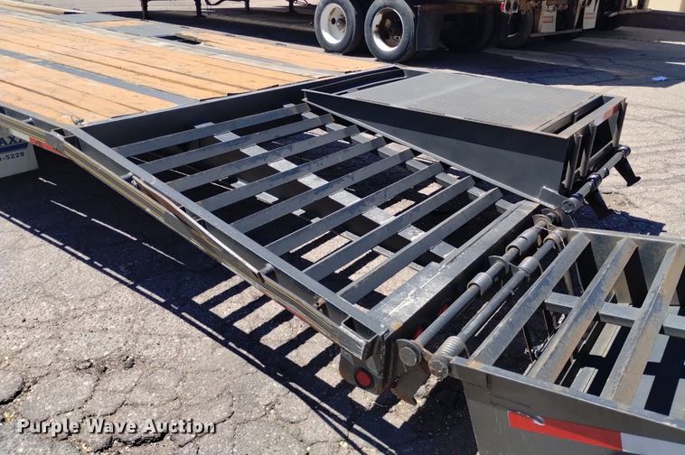 image for item DQ6103 2022 Traxx equipment trailer