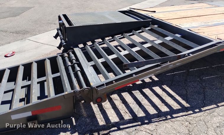 image for item DQ6103 2022 Traxx equipment trailer