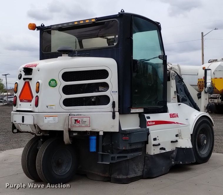 image for item DQ6105 2012 Elgin  Pelican NR 2000 street sweeper