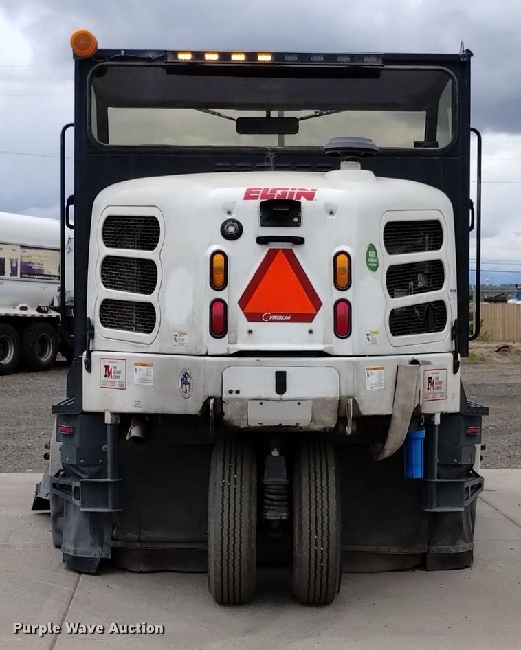 image for item DQ6105 2012 Elgin  Pelican NR 2000 street sweeper