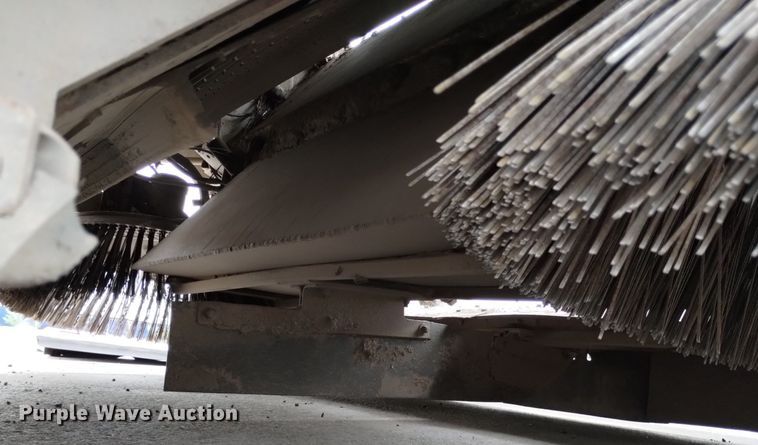 image for item DQ6105 2012 Elgin  Pelican NR 2000 street sweeper