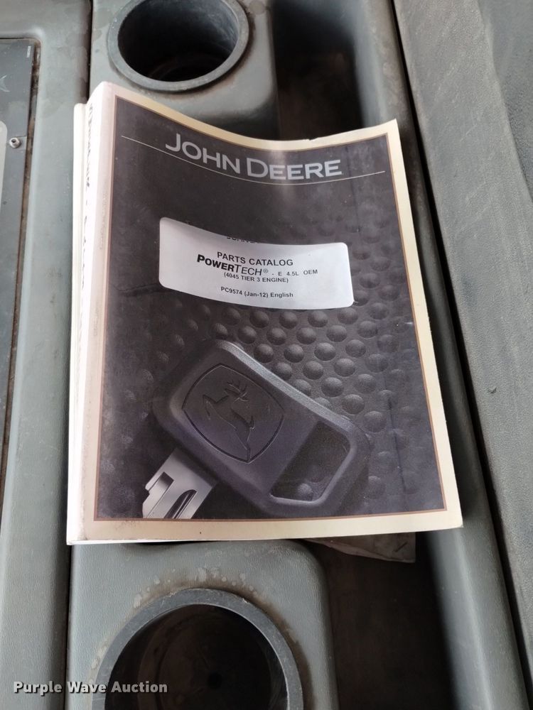 image for item DQ6105 2012 Elgin  Pelican NR 2000 street sweeper