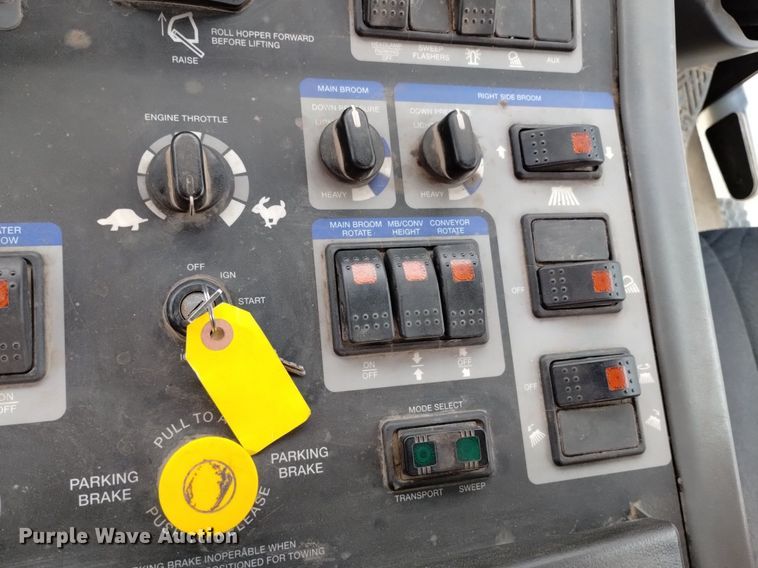 image for item DQ6105 2012 Elgin  Pelican NR 2000 street sweeper