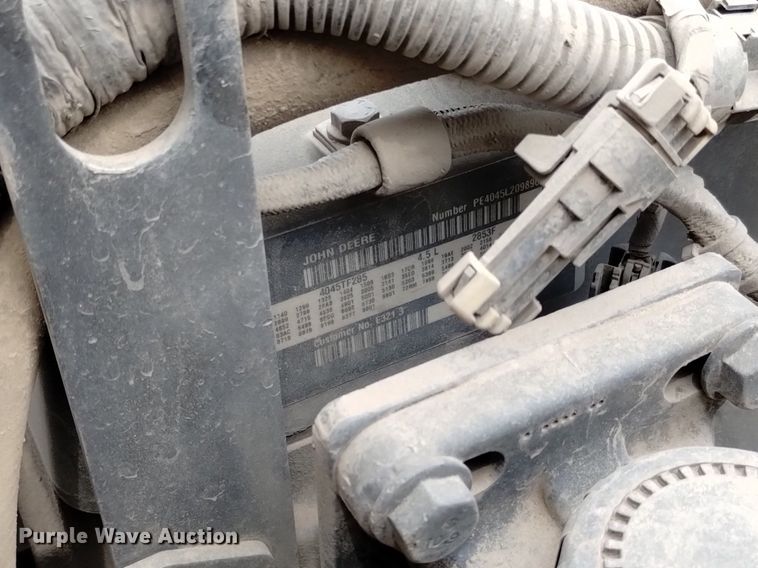 image for item DQ6105 2012 Elgin  Pelican NR 2000 street sweeper