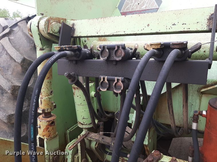 image for item DQ7092 1979 Steiger Panther III ST 325 4WD tractor