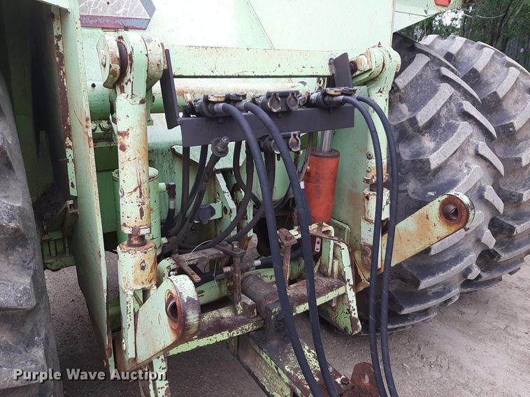 image for item DQ7092 1979 Steiger Panther III ST 325 4WD tractor