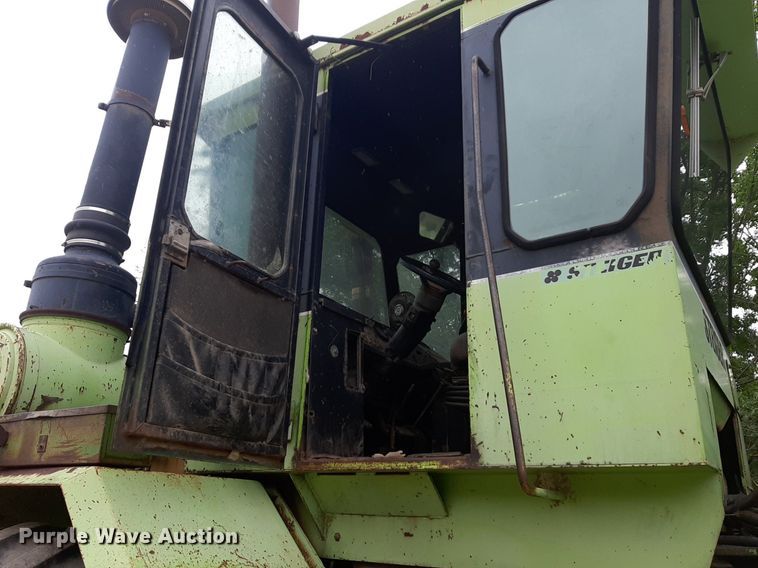 image for item DQ7092 1979 Steiger Panther III ST 325 4WD tractor