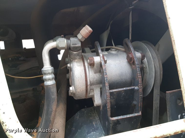 image for item DQ7092 1979 Steiger Panther III ST 325 4WD tractor