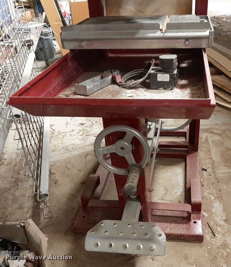 image for item DQ7093 MK 5000 concrete block saw