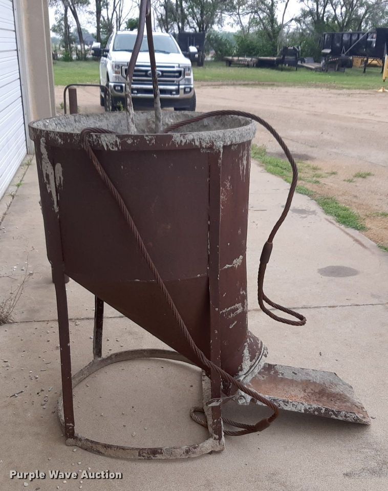 image for item DQ7094 Concrete dispenser