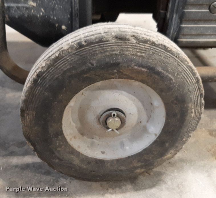 image for item DQ7097 Honda  EB 7000 inverter generator 