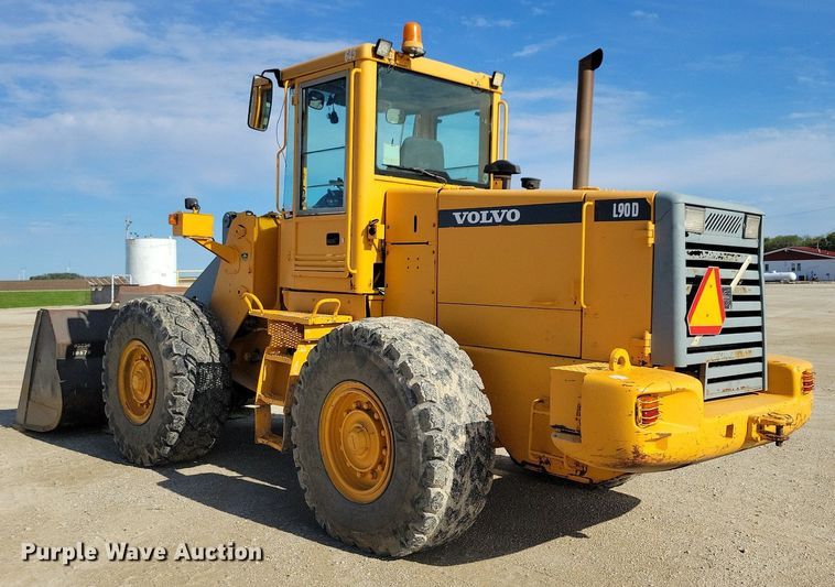 image for item DR4294 2002 Volvo L90D wheel loader