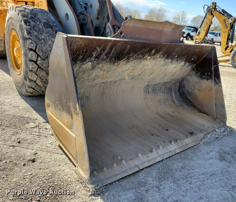 image for item DR4294 2002 Volvo L90D wheel loader